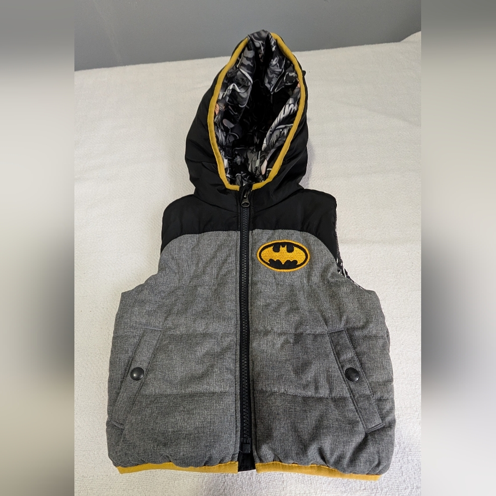 Batman Puffer Vest 18-24 Months Baby Gray Black Hooded Comic Print GAP DC Comics